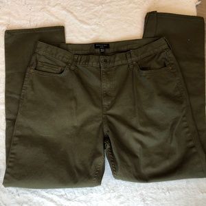 Banana Republic Traveler Green Pants 38x32 Slim